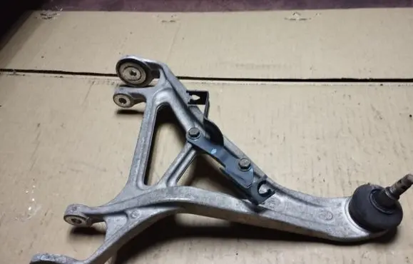 Honda Legend Rear control arm 52400SJA013