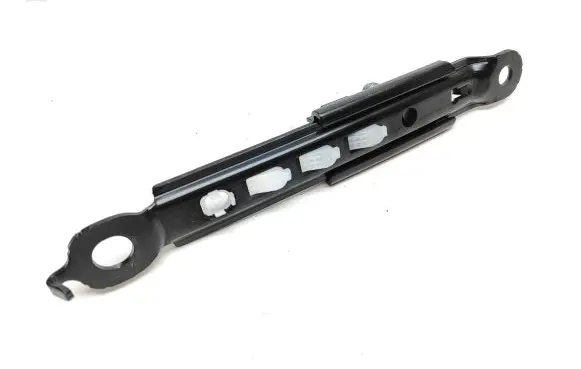 Toyota RAV 4 (XA50) Seat belt height adjuster H640001