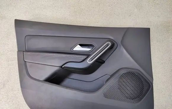 Dacia Duster II Coupe rear side trim panel 