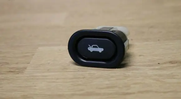 Saab 9-5 Tailgate opening switch 4733440