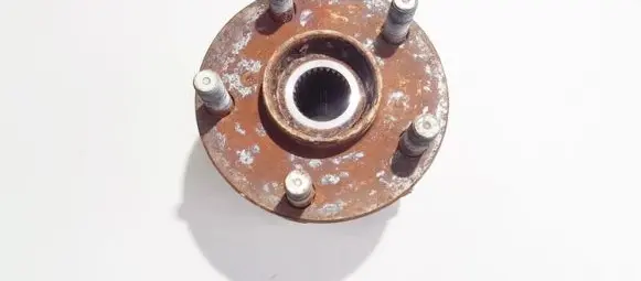 Subaru Impreza III Rear wheel hub