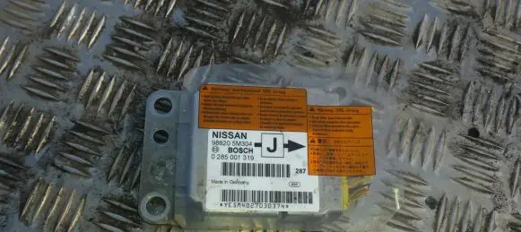 Nissan Almera N16 Airbag control unit/module 988205M304 0285001319
