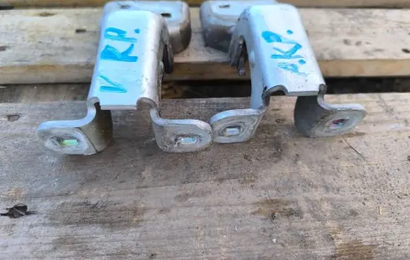 Opel Vivaro Front door hinge set 