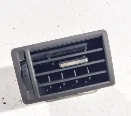 Ford Focus C-MAX Dash center air vent grill 4793-002