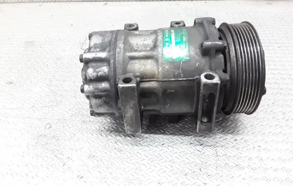 Volvo V50 Air conditioning (A/C) compressor (pump) 3M5H19D629HC