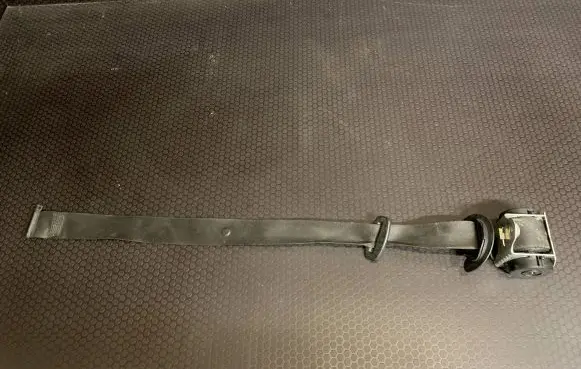 BMW 5 F10 F11 Front seatbelt 610126300B