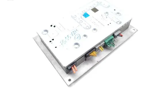 Land Rover Discovery 3 - LR3 Sound amplifier XQK500095