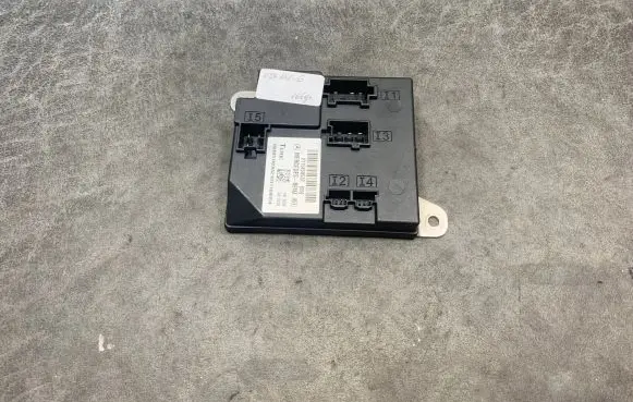 Mercedes-Benz E W211 Central body control module A2115458532