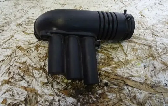 Seat Ibiza IV (6J,6P) Air intake hose/pipe 04E129651C