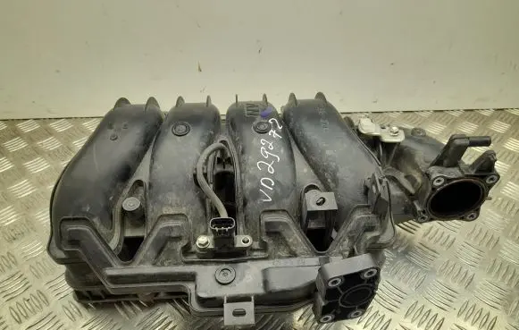 Toyota RAV 4 (XA40) Intake manifold 080