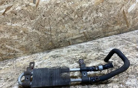 Infiniti G37 Power steering radiator 