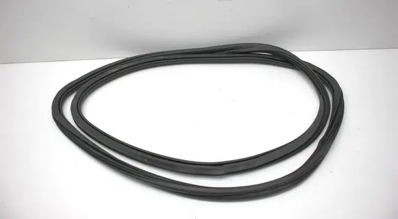 Porsche Macan (95B) Rubber seal front door (on door) 95B831721F