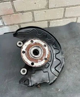 Skoda Octavia Mk3 (5E) Front wheel hub 