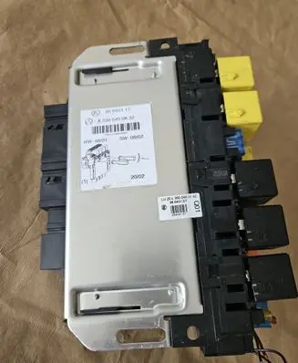 Mercedes-Benz SL R230 Fuse box set A2305450832 2305450832