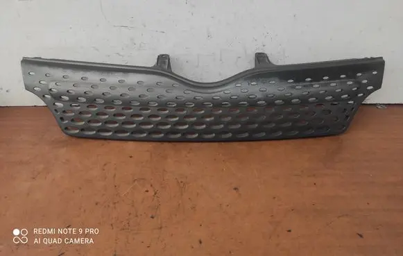 Toyota Yaris Verso Front grill 5311152050 5311152060