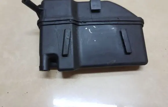 Volvo S80 Power steering fluid tank/reservoir