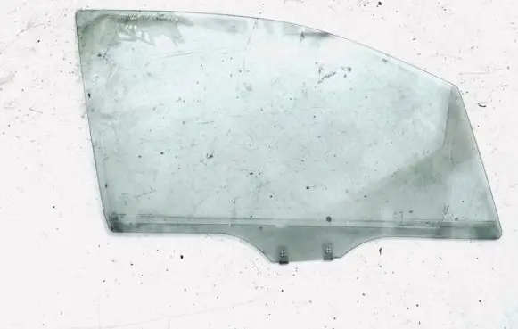 Mazda Premacy Front door window glass four-door