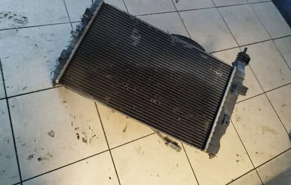 Opel Meriva A Radiator cooling fan shroud 13127261 644549552 52401024