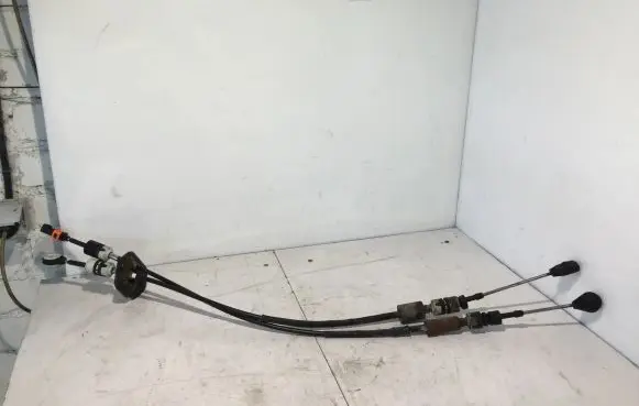 Gear shift cable linkage