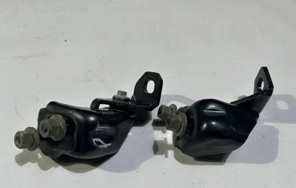 Rear door hinge set