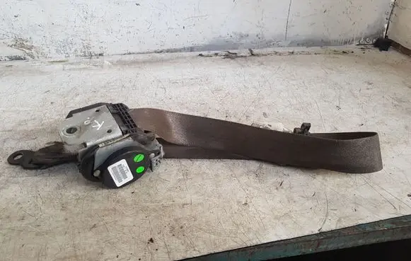 Dodge Caliber Front seatbelt