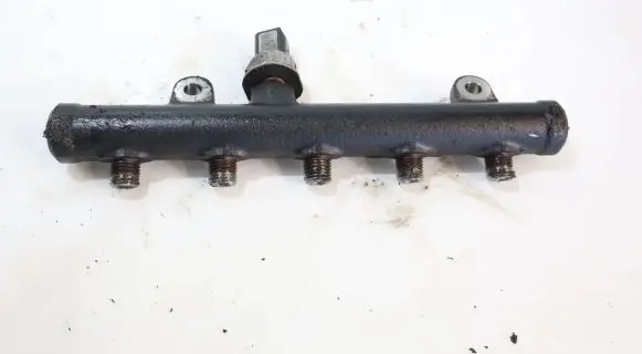 Fuel main line pipe