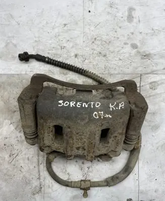 KIA Sorento Front brake caliper