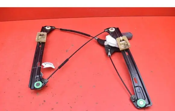 Volkswagen PASSAT CC Front door window regulator with motor 3G0837462B