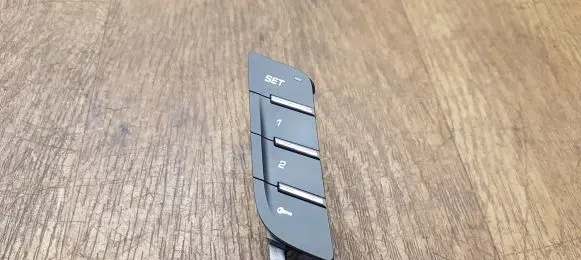 Porsche Macan (95B) Seat memory switch 95B959855C