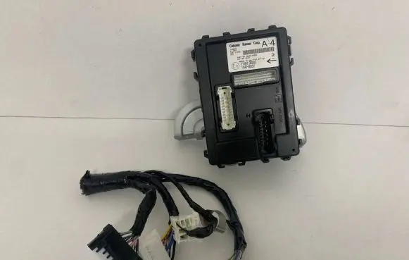 Nissan Juke I F15 Comfort/convenience module 284B11KB0C