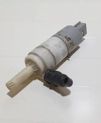 Opel Insignia A Windscreen/windshield washer pump 13250289