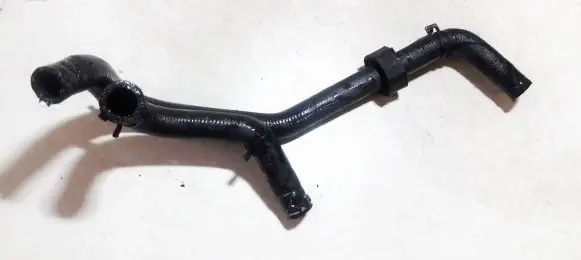 Volkswagen PASSAT B4 Engine coolant pipe/hose