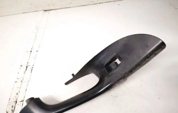 Volkswagen PASSAT B6 Front door window switch trim 3c1867180