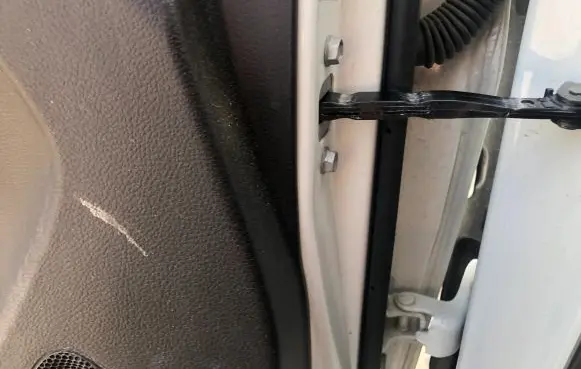 Suzuki Ignis Front door check strap stopper