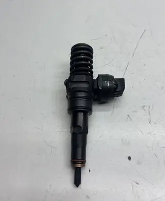 Audi A4 S4 B7 8E 8H Fuel injector 0414720216