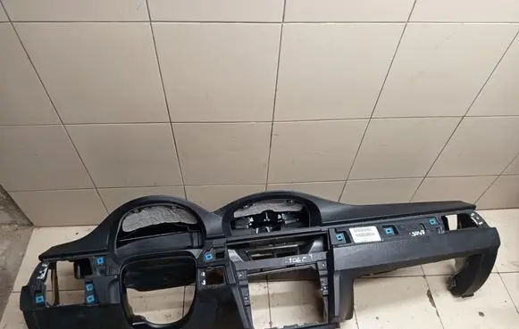 BMW 3 E90 E91 Dashboard 9120325 51457077817 7077817