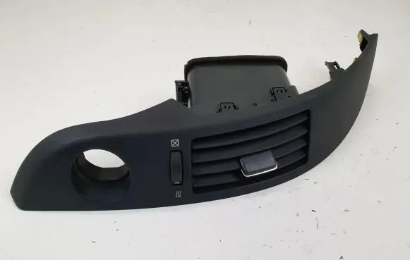 Toyota Corolla Verso AR10 Dashboard side air vent grill/cover trim