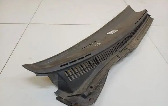 Toyota Corolla E120 E130 Wiper trim 5570812270