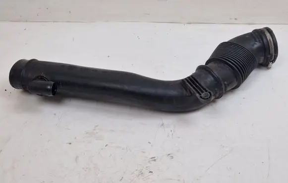 Land Rover Freelander 2 - LR2 Air intake duct part BH529C620AB 1055586
