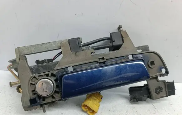 BMW Z3 E36 Front door exterior handle 51211960801 1960801