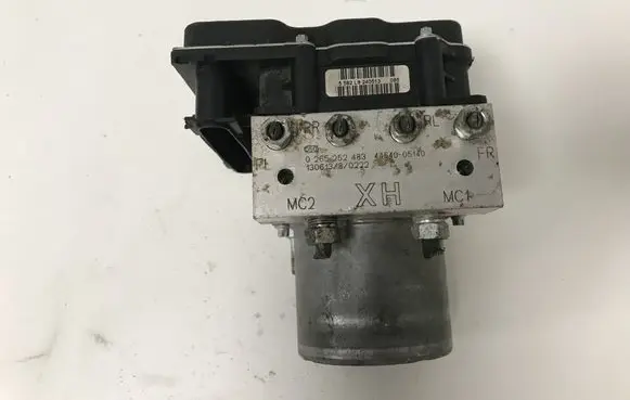 Toyota Avensis T270 ABS Pump 4454005140 0265252483