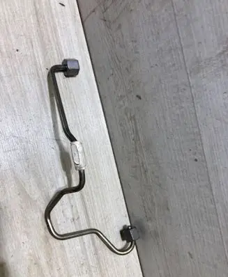 BMW 3 G20 G21 Fuel injector supply line/pipe 