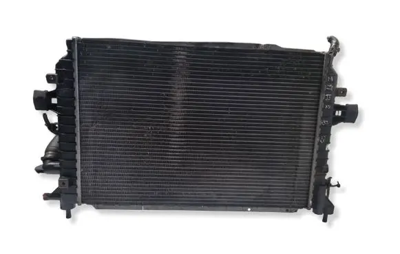 Opel Zafira B Coolant radiator 13171429 8135