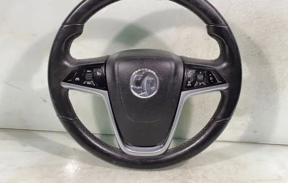 Opel Astra J Steering wheel