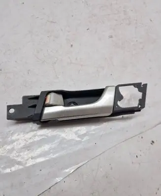 Chevrolet Captiva Rear door interior handle trim 200411