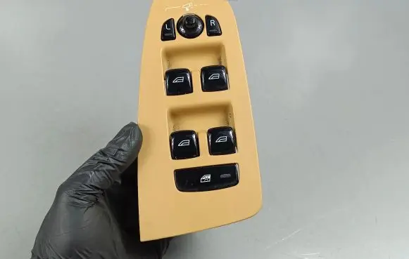 Volvo XC90 Electric window control switch 31376456
