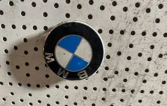 BMW 3 E90 E91 Original wheel cap 36136783536