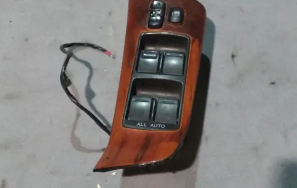 Lexus RX 300 Electric window control switch 3353Y92