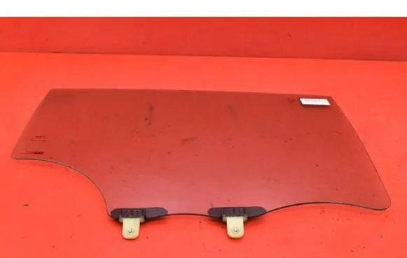 KIA Sportage Rear door window glass 