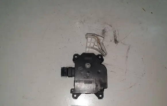 Toyota Avensis T270 A/C air flow flap actuator/motor MF1138002810PLS